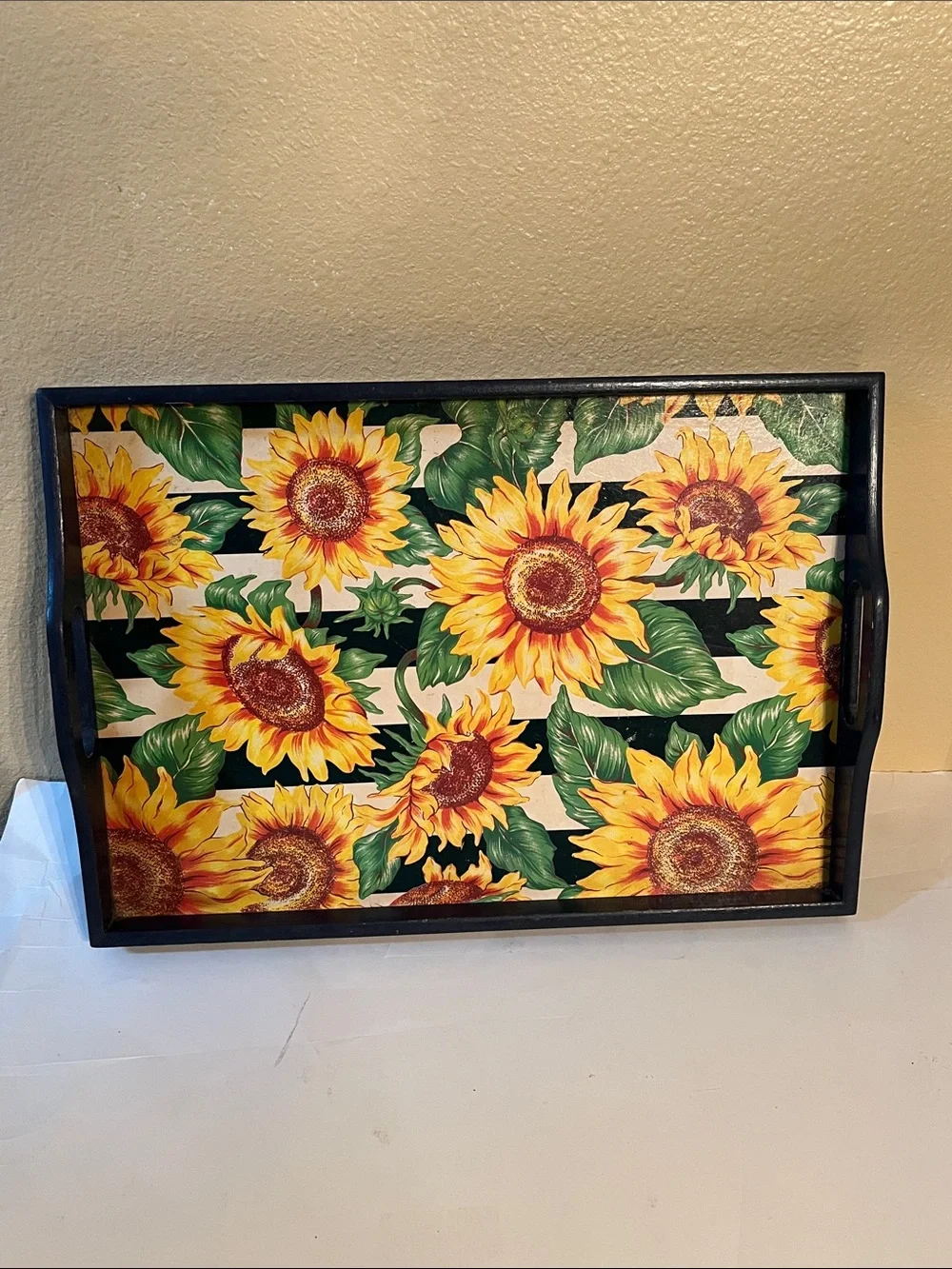 Sun sunflower, decorative servant tree/yellow green floral with dark blue handle